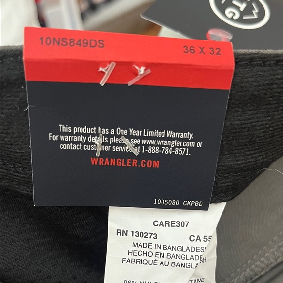 Wrangler Men's Dark Gray Synthetic Utility Pant - Picture 7 of 9